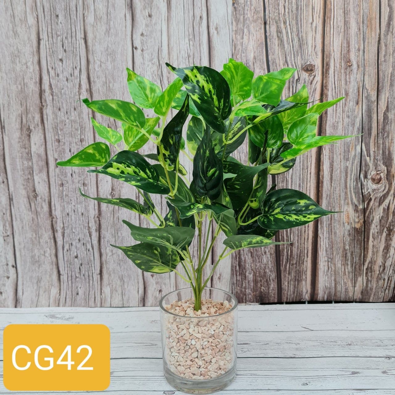 CG42 (CG42), ชิ้นส่วนสไตล์ลิ่ง: องค์ประกอบเสริมเพื่อจัดบรรยากาศและองค์ประกอบโดยรวม