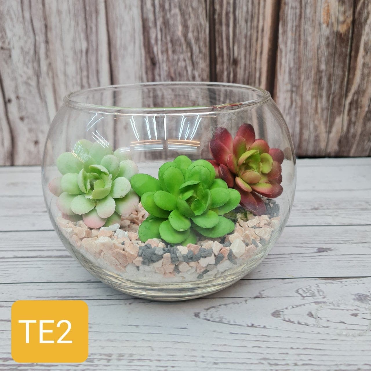 TE2 (TE2), ชิ้นส่วนสไตล์ลิ่ง: องค์ประกอบเสริมเพื่อจัดบรรยากาศและองค์ประกอบโดยรวม
