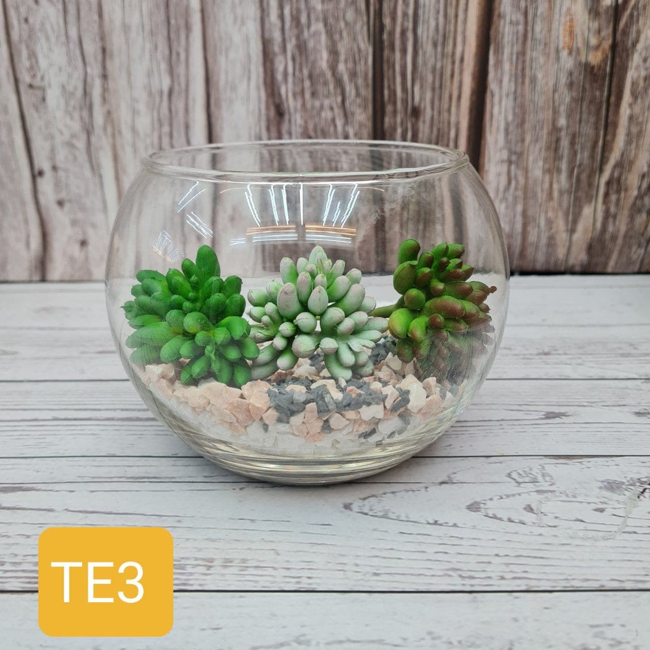 TE3 (TE3), ชิ้นส่วนสไตล์ลิ่ง: องค์ประกอบเสริมเพื่อจัดบรรยากาศและองค์ประกอบโดยรวม