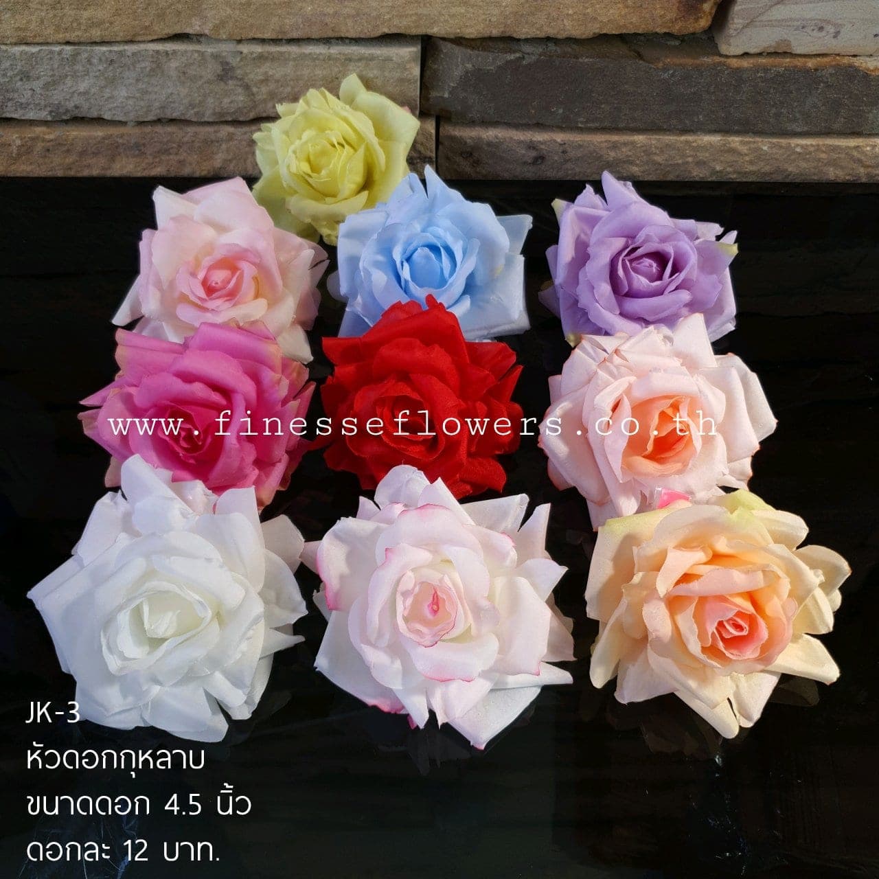 หัวดอกกุหลาบ (JK-3), Rose: graduated petal tones running from a deep heart to a softer edge.