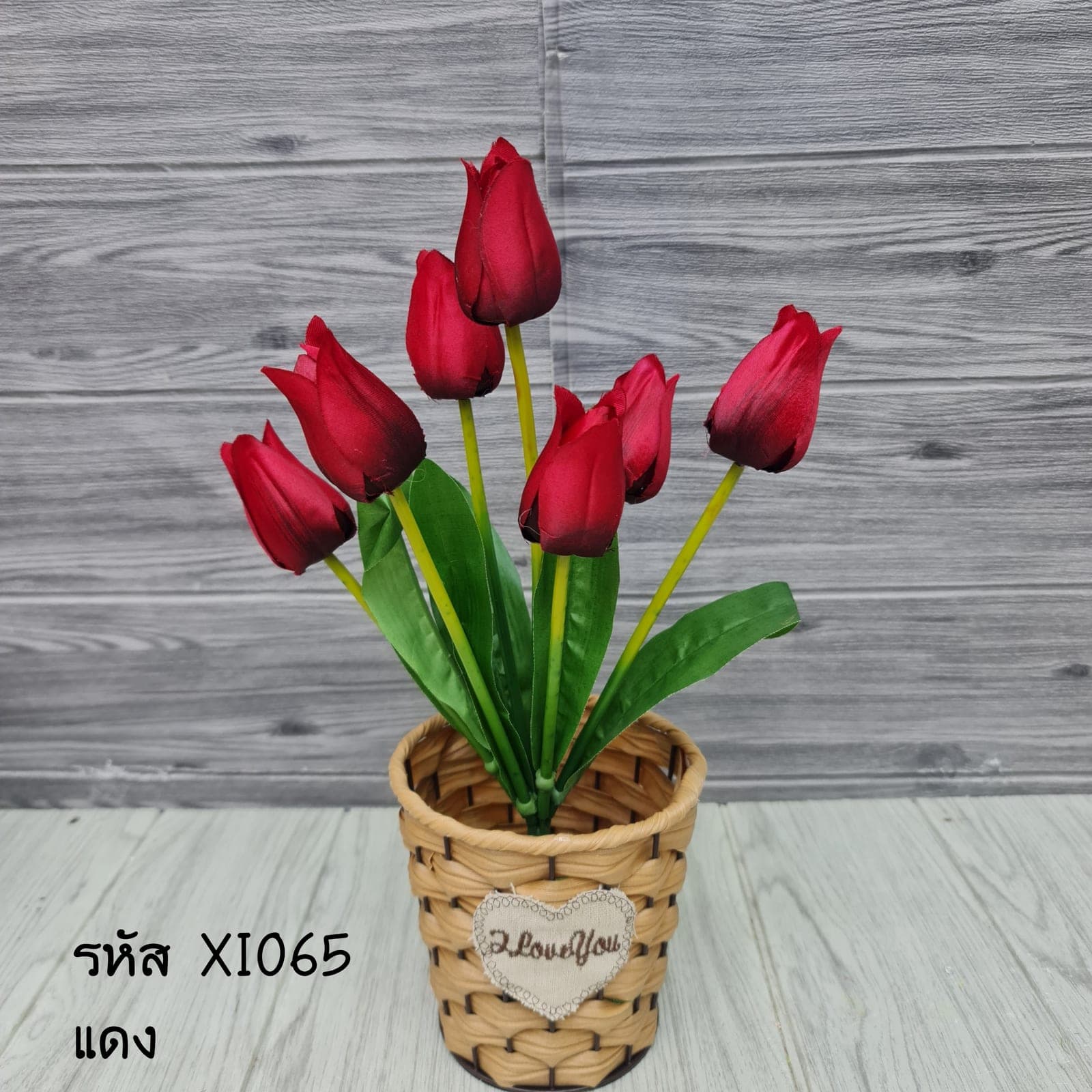 ทิวลิป7ดอก (XI6), ทิวลิป 7 ดอก — กลีบนุ่มและพลิ้ว สะท้อนแสงให้ละมุนตา