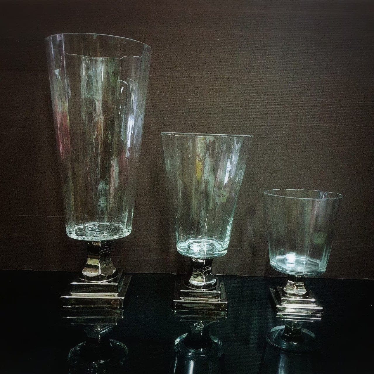 แจกัน BX (X9WOW7H), แจกัน — ทรงสะอาดและน้ำหนักดี รองรับช่อขนาดกลางถึงใหญ่